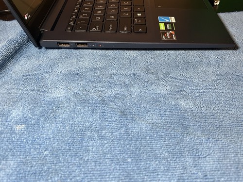 Asus Vivobook: Oled14; Ryzen 7; 5800H With Radeon graphics; 1TB: 2022 M3401Q - Picture 2 of 10