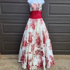 Alyce Designs White Red Floral Metallic Prom Gown Ruched Waist Dress Size 2