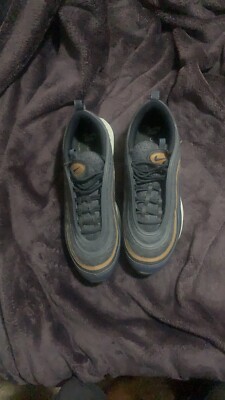 97 wool thunder blue