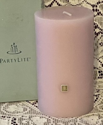 PartyLite STRAWBERRY RHUBARB 3 x 5 Flat Top Pillar Candle C35272 Retired NIB