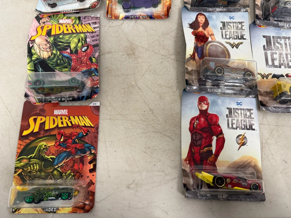 Lote de 15 Coches Capitán América + Liga de la Justicia Hot Wheels Juego Completo 15 Foto 2 de 4