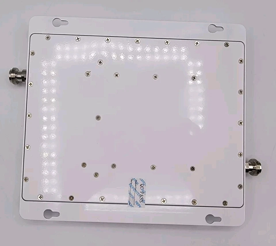 Mobile Cell Phone Signal Booster 4G Cellular Repeater 900/2100/2600MHz - Image 3 of 4