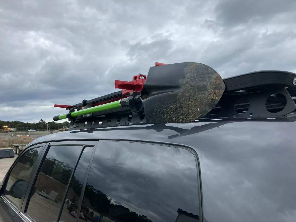 Rhino rack shovel hot sale