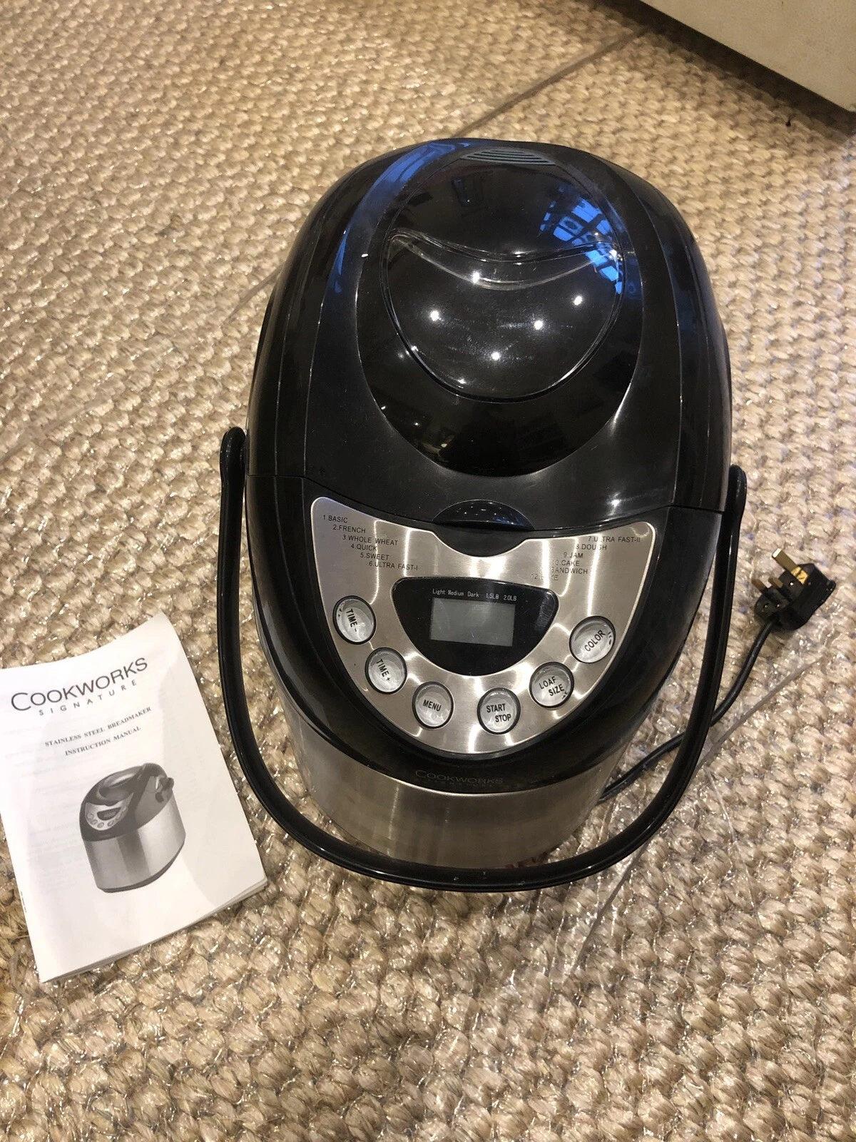 Cookworks Signature Stainless Steel Bread Maker Model XBM1129S.