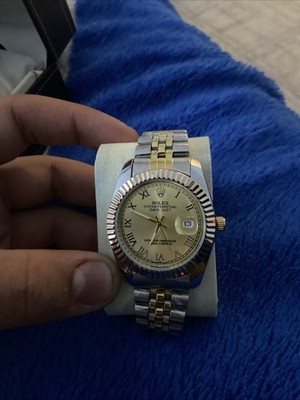 Herren Elegante und Schicke Uhr mit Farbe Gold Silber mit Römische Zifferblatt