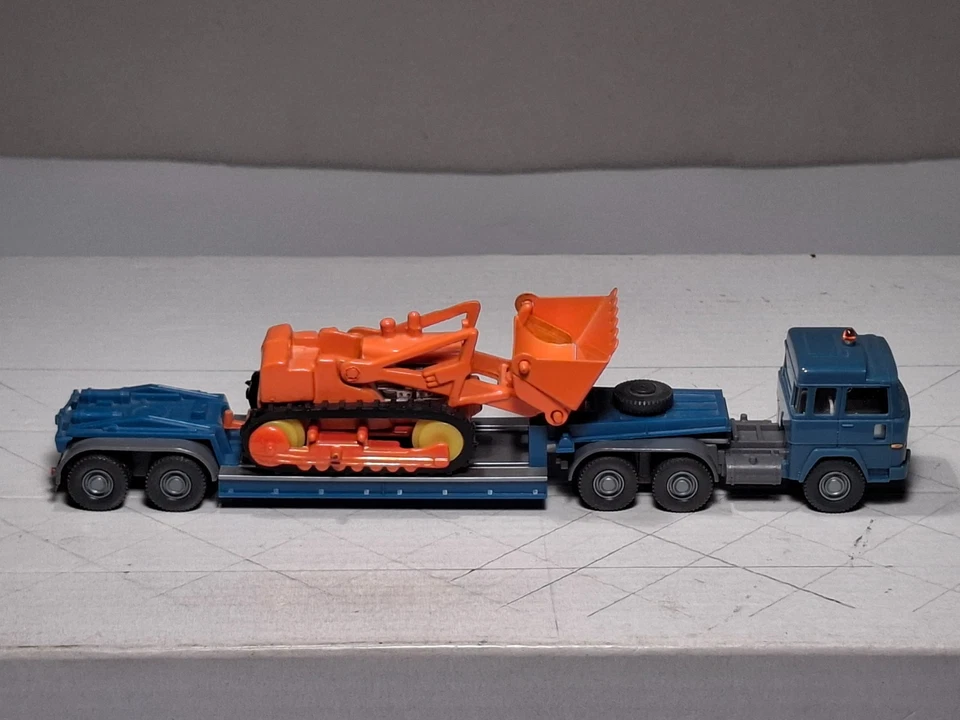 WIKING H0 SET MAGIRUS-DEUTZ 235 D 22 FS TIEFLADESZ AUFLIEGER GOLDHOFER+LADERAUPE - Bild 3 von 4