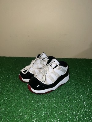 Nike Air Jordan 11 XI Retro Low Concord Bred GS 505836-160 Size 6C