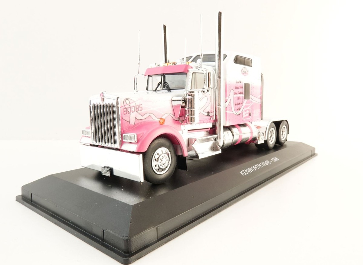 Hachette G1470015 - Kenworth W900 6x4 Truck 1998 Breast Cancer