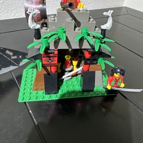 USED Complete LEGO Castle: Ninja Surprise (6045) NO instructions PARTS COMING 