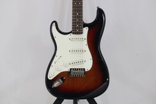 Squier de Fender CLASSIC VIBE 60S STRATOCASTER/LH o17226