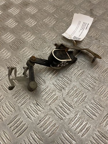 Mercedes-Benz E W213 2017 Links Niveausensor Niveauregulierung hinten UTO61681