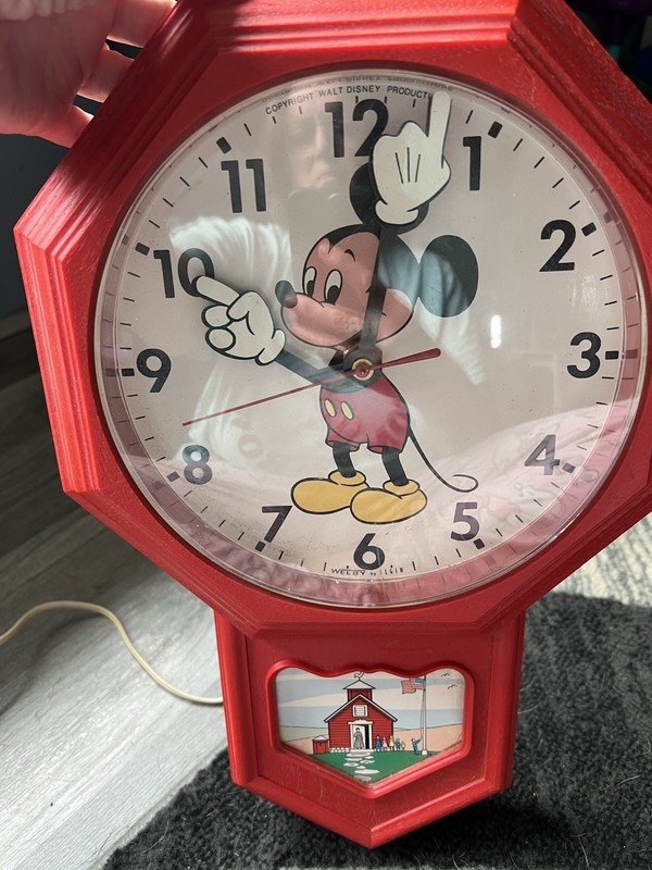 Vtg 1974 DISNEY MICKEY MOUSE Red School House Wall Clock  By Elgin - WORKING 