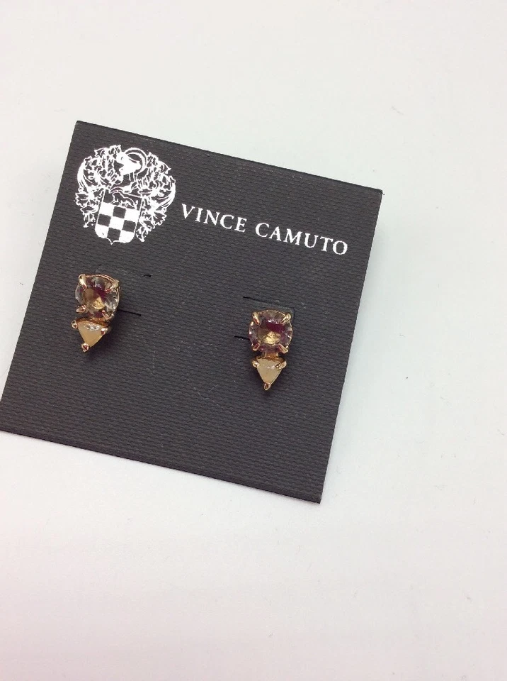 Aretes geométricos malva VINCE CAMUTO #154 $28 Foto 3 de 4