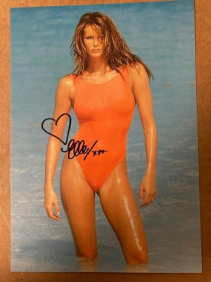 String Dentelle Elle Macpherson Taille S - Modèle TSE16-261 Crème/bleu - Neuf Avec étiquettes