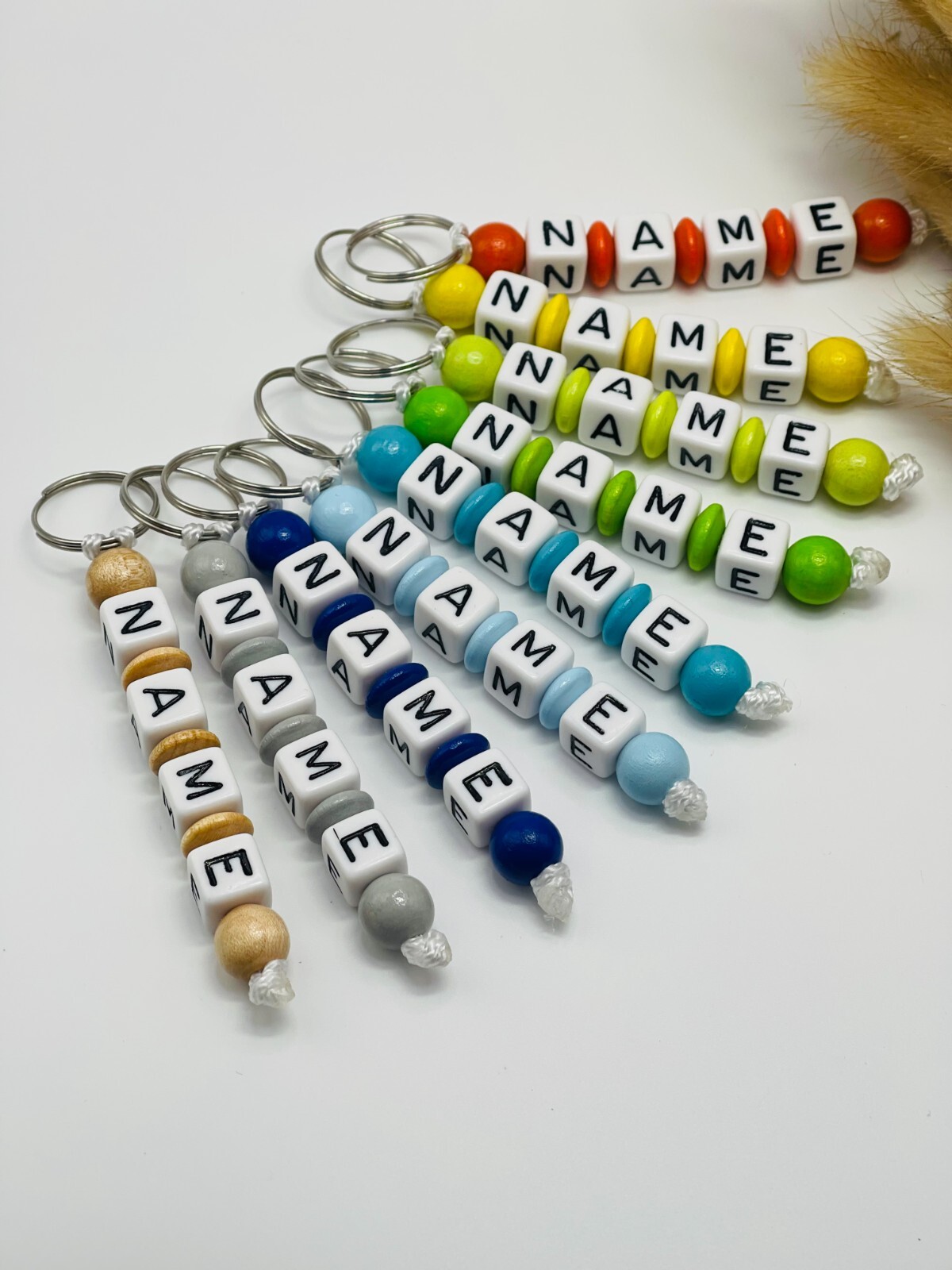 Schlüsselanhänger mit Name viele Farben Namensanhänger Einschulung Kindergarten