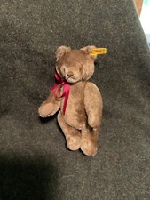 Vtg Steiff Mohair Bear 0202/26 color is caramel with brass button yellow tag.