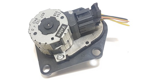 Opel Vectra B 1999 Luftklappenmotor 657102JD Benzin 100kW GUST18275