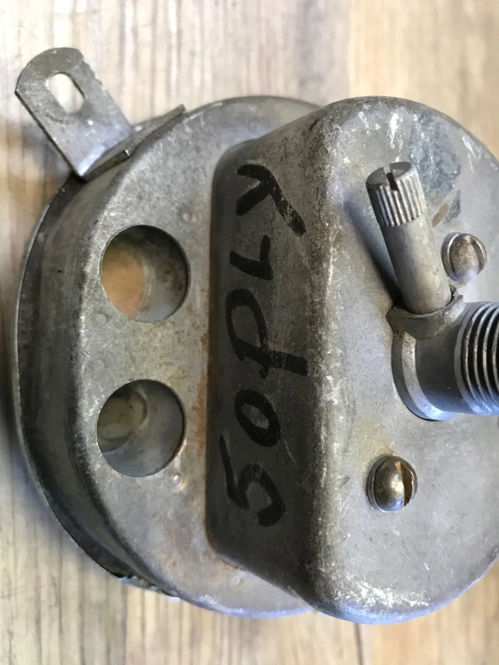 Velocímetro Mopar Plymouth Special Deluxe 1950 usado OEM Foto 4 de 4