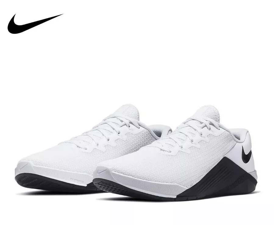 Nike Metcon 5 Cross Training AQ1189 190 White Black Men s Sz 7.5