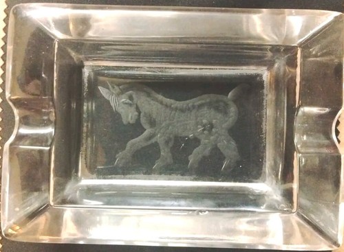 Vintage Marlboro Horse Etched Ashtray - Picture 4 of 4