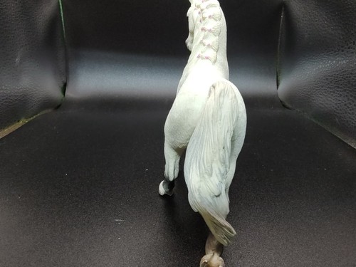 Schleich YEGUA ÁRABE BLANCA con JUEGO DE FOCOS Figura Animal Caballo 2013 Retirado - Imagen 10 de 13