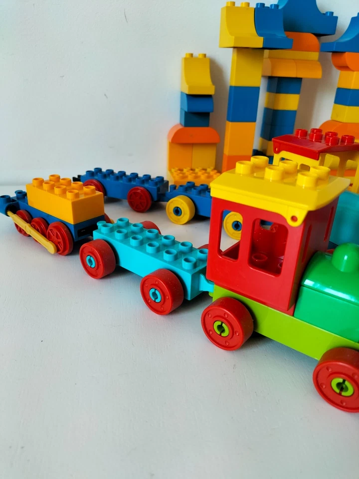 Lot 900g LEGO DUPLO train wagons - Photo 2/4