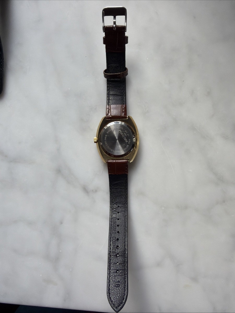 Vintage Waltham 17 Jewels Manual Wind Cushion Case Watch  display picture 2