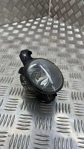 BMW 1 E87 Nebelscheinwerfer vorne rechts 63176924656 1.60 Petrol 2004 31824181