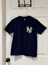 Majestic New York Yankees Derek Jeter 2 navy blue t-shirt. Sz LG Boys 14/16