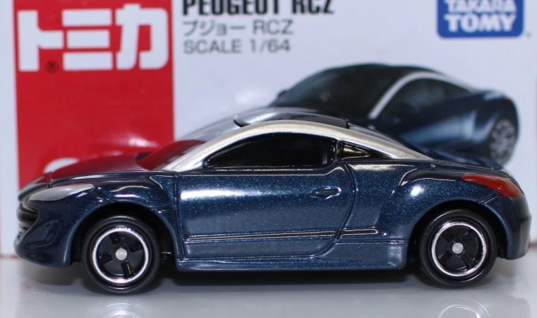 Tomica 84 Peugeot RCZ Foto 2 de 4