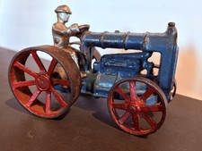 Cast Iron FORDSON Tractor w/ driver, Arcade Toys, USA, C.1920 s