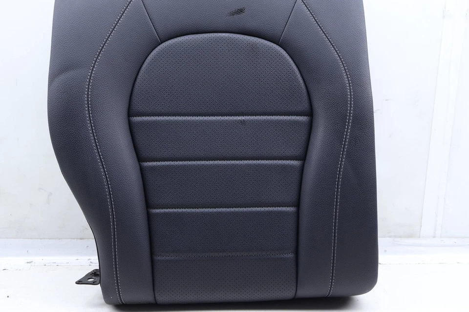 2017–2023 MERCEDES-BENZ GLC43 AMG — подушка для спинки правого верхнего сиденья сзади - Изображение 2 из 4