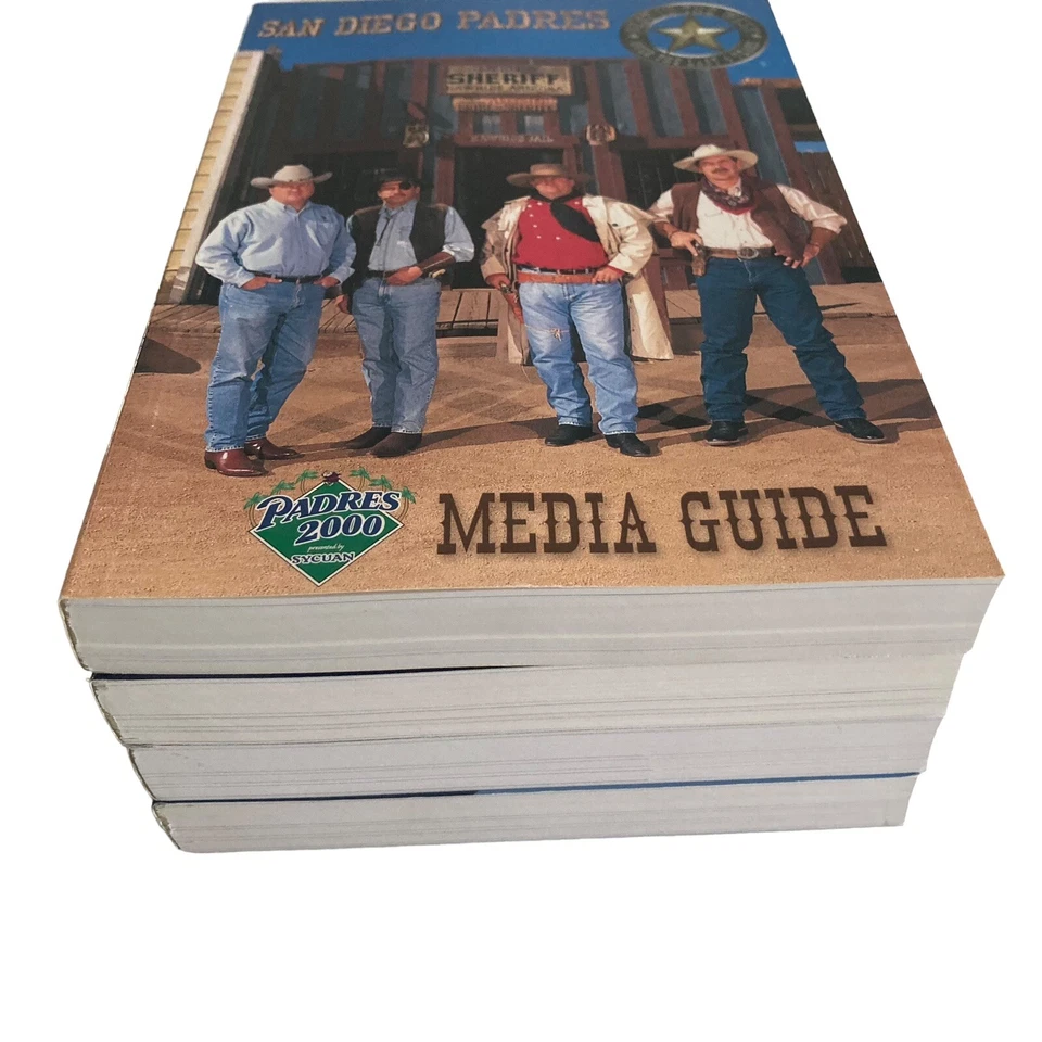 MLB SAN DIEGO PADRES Media Guides 2000, 03, 04 and 06 Lot of 4 - Image 4 of 4