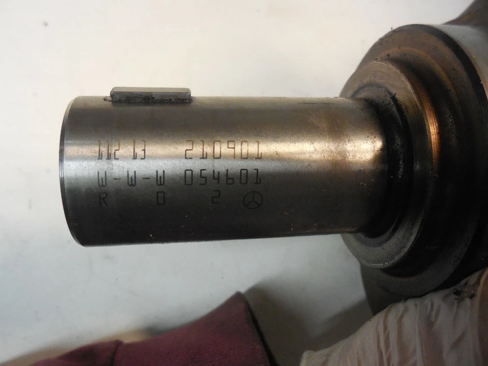 01-05 Árbol cigüeñal mercedes w203 c240 2,6 l 11213210901 Foto 3 de 4