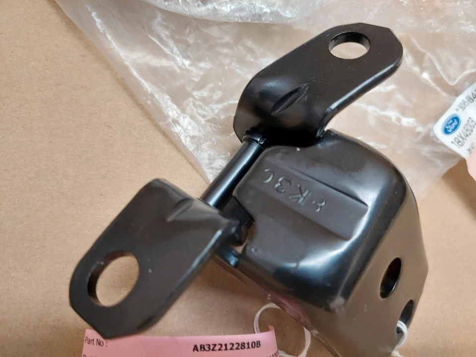 Ford Ranger TKE Mk3  Front Right Lower Door Hinge 2011-on 5286238 Genuine NEW — 第 3/4 张图片