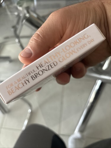 Charlotte Tilbury Beautiful Skin Sun Kissed Glow Bronzer 3 Tan Dore 0.74oz 21g - Picture 4 of 6