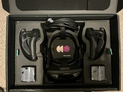Valve Index VR Headset Full Kit (Base Stations 2.0) with fan + charging rack