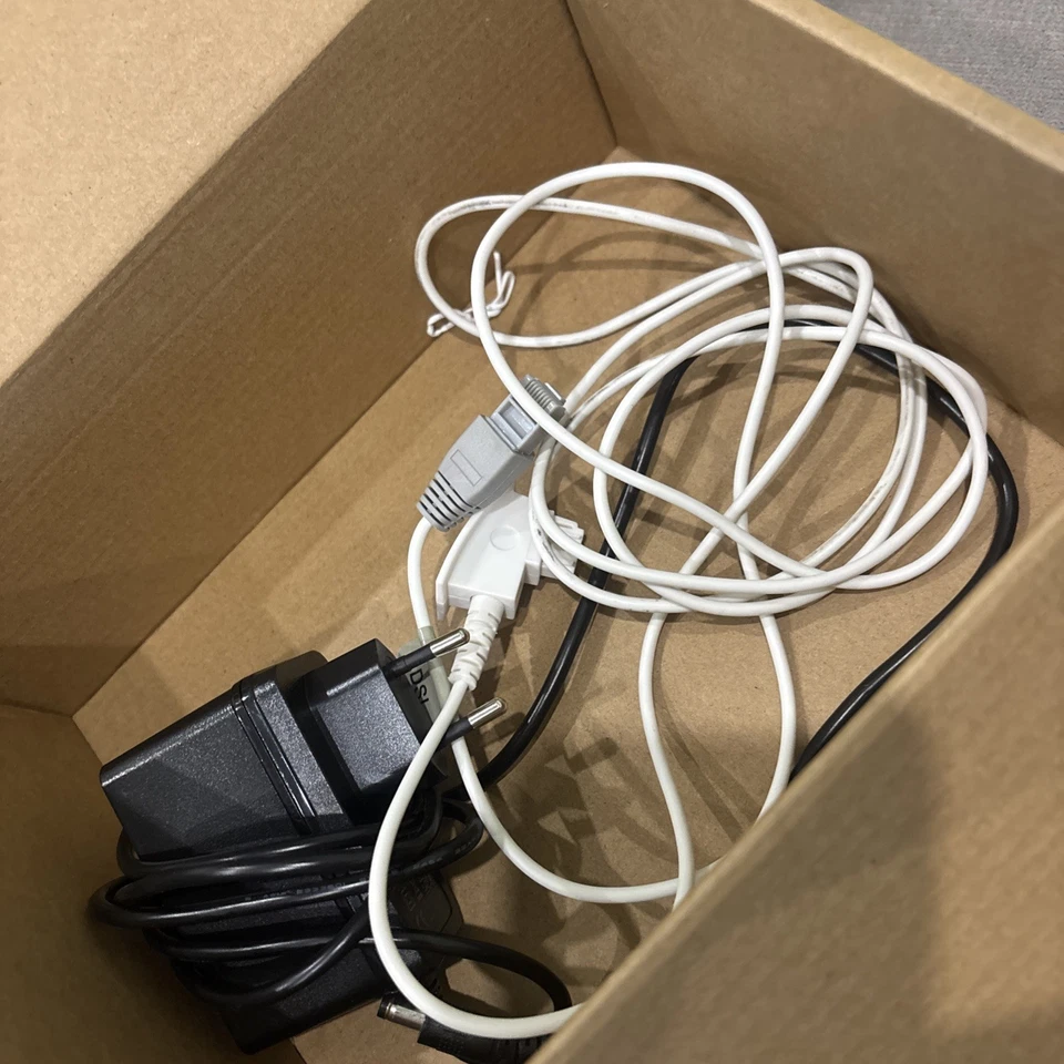 Easybox 805 WLAN Router - Sehr guter Zustand - Bild 3 von 4