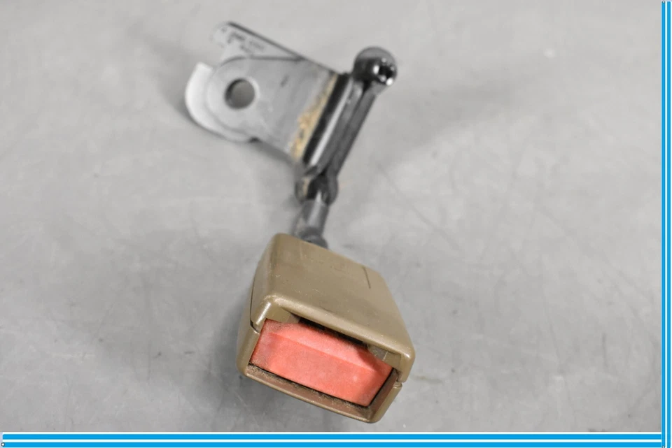 04-09 Jaguar XJ8 XJR Hebilla de cinturón de seguridad trasero izquierdo lado del conductor bronceado OEM Foto 3 de 4