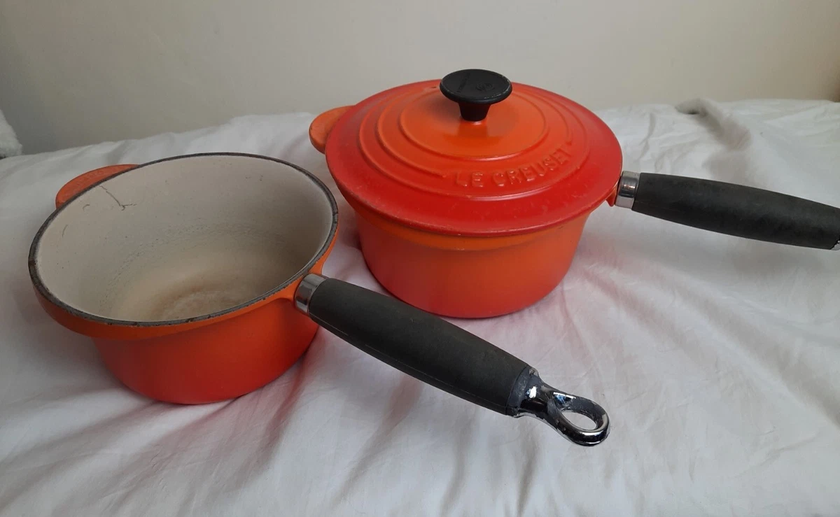 VINTAGE LE CREUSET 2 CAST IRON ENAMELLED 18 cm LIDDED VOLCANIC ORANGE SAUCE PAN