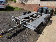 Car transporter trailer