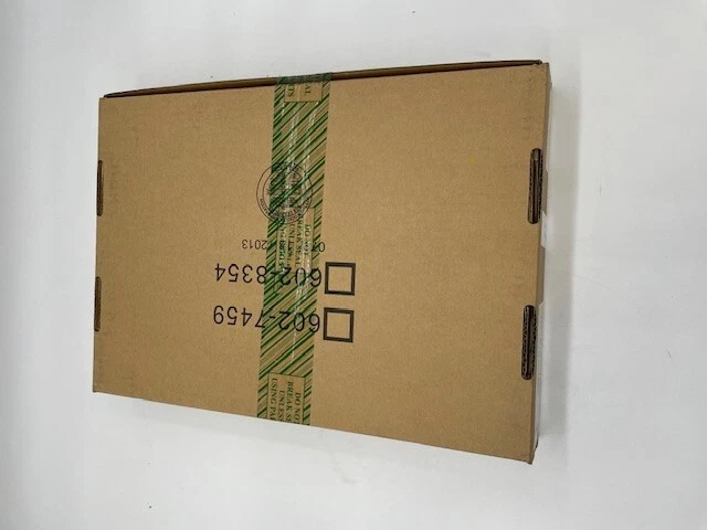 NEW 076-1409 Apple Display Housing with Bezel MacBook 13" Unibody Late 2009-2010 - Image 4 of 4