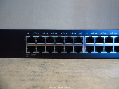 Cisco SG300-28 SRW2024-K9 V04 Gigabit Managed Ethernet Switch - EXCL RACK EARS - Afbeelding 4 van 9