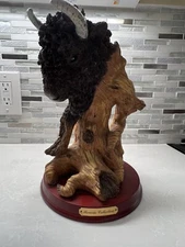 Beautiful BUFFALO Figurine Reverie Collection Perfect for Cabin Decor HEAVY
