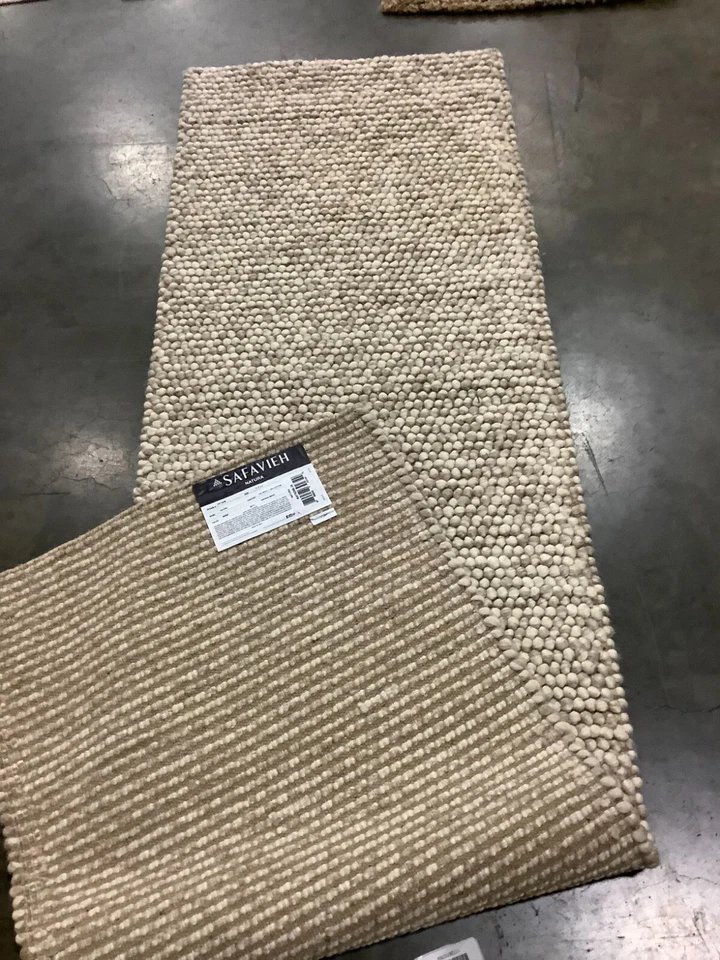 BEIGE 2'-3" x 8'-0" Back Stain Rug, Reduced Price 1172673769 NAT620B-28 - Image 3 of 4