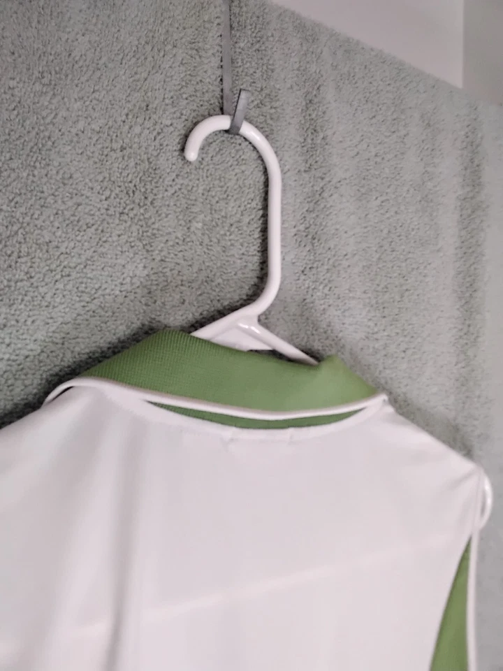 Regata feminina Izod XFG Cool Fx tamanho M colorblock branca verde sem mangas zíper - Imagem 3 de 4