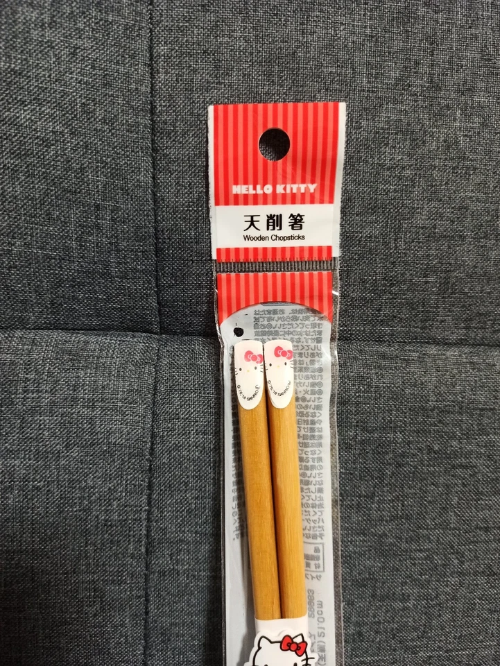 Genuíno Sanrio Kawaii Fofo Sanrio kitty my melody 3 Pauzinhos conjunto Japão Item - Imagem 3 de 4