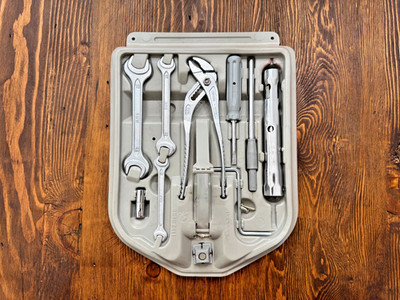 Genuine BMW Heyco E30 3-Series Factory Trunk Tool Kit w/ Tools 1152080