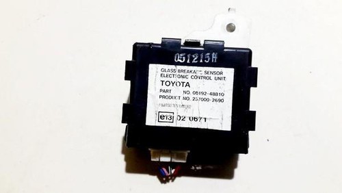0819248810 Anderen Computern e13020671 Toyota RAV-4 DE722967-48