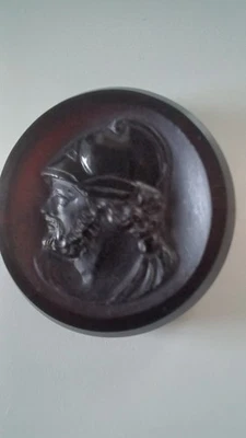 Ancienne Intaille en pierre TETE GRECQUE pour giletière XIXe - Photo 1/4
